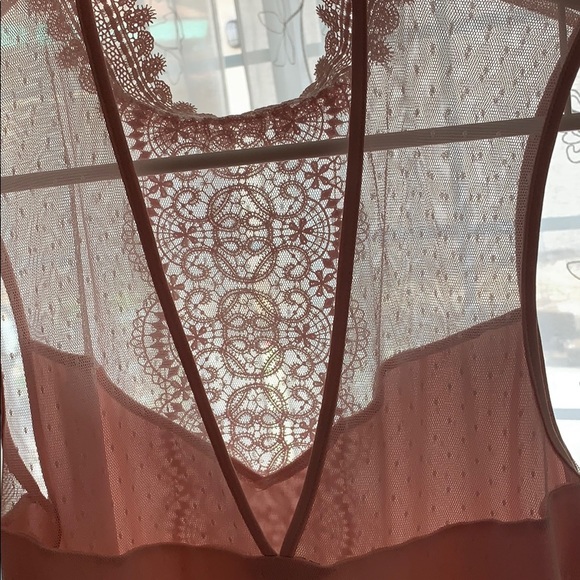 Like New Exp Top , open back, beautiful, size L - Picture 4 of 5